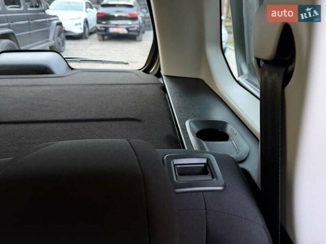 Коричневый Ситроен Берлинго, объемом двигателя 1.56 л и пробегом 138 тыс. км за 16750 $, фото 98 на Automoto.ua