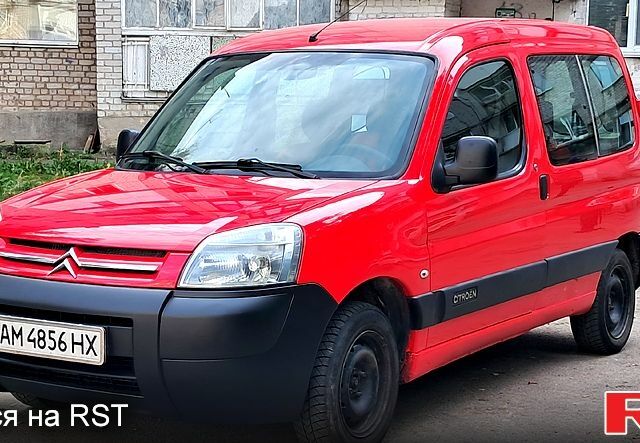 Червоний Сітроен Берлінго, об'ємом двигуна 1.6 л та пробігом 250 тис. км за 3400 $, фото 2 на Automoto.ua