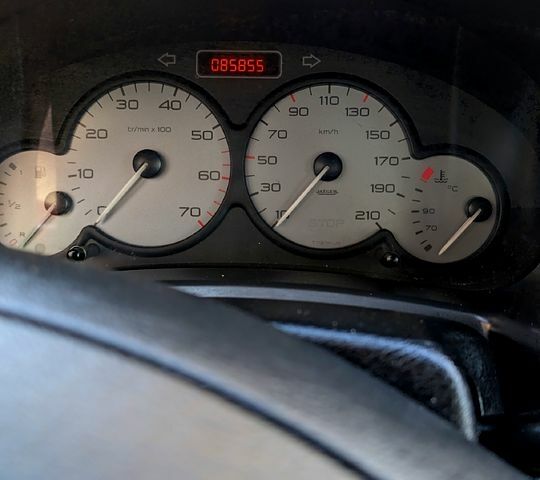 Червоний Сітроен Берлінго, об'ємом двигуна 1.4 л та пробігом 85 тис. км за 5000 $, фото 1 на Automoto.ua