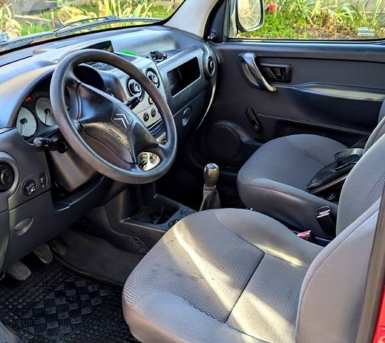 Червоний Сітроен Берлінго, об'ємом двигуна 1.4 л та пробігом 85 тис. км за 5000 $, фото 2 на Automoto.ua