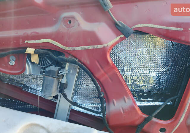 Красный Ситроен Берлинго, объемом двигателя 1.6 л и пробегом 248 тыс. км за 5650 $, фото 16 на Automoto.ua