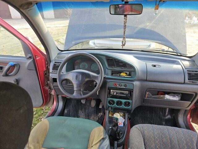 Красный Ситроен Берлинго, объемом двигателя 1.9 л и пробегом 100 тыс. км за 550 $, фото 3 на Automoto.ua