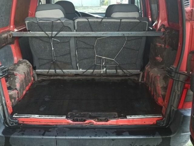 Сітроен Берлінго 2002 у Харкові на Automoto.ua Червоний Сітроен Берлінго, об'ємом двигуна 1.9 л та пробігом 420 тис. км за 1700 $, фото 6 на Automoto.ua