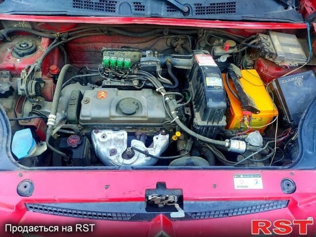 Красный Ситроен Берлинго, объемом двигателя 1.4 л и пробегом 487 тыс. км за 2300 $, фото 2 на Automoto.ua