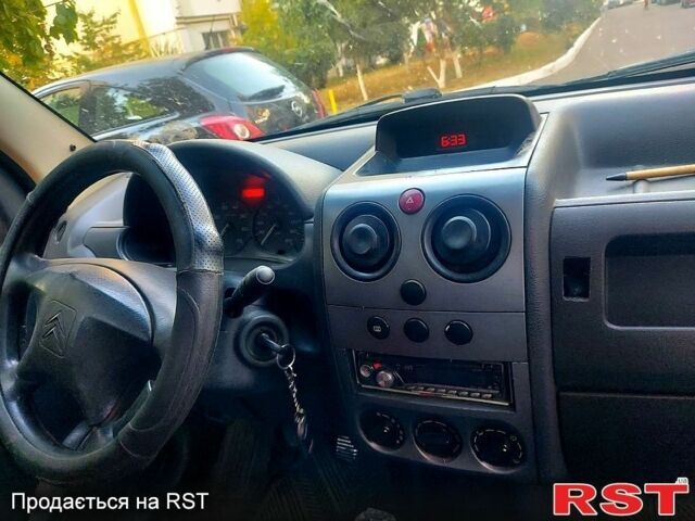 Красный Ситроен Берлинго, объемом двигателя 1.4 л и пробегом 487 тыс. км за 2300 $, фото 10 на Automoto.ua