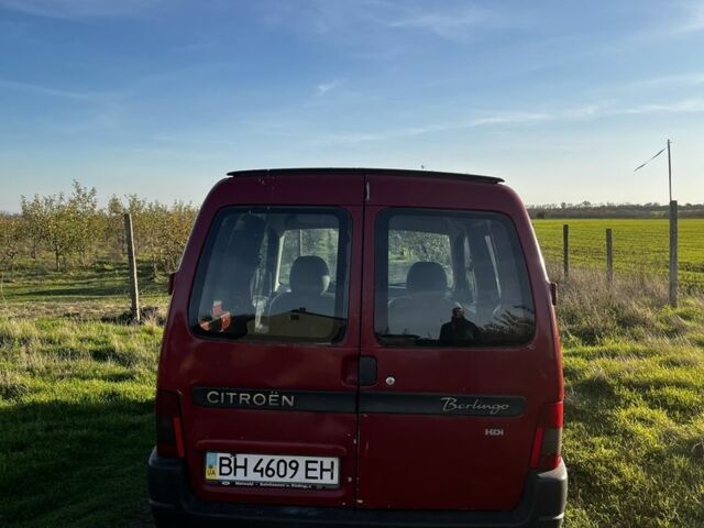 Красный Ситроен Берлинго, объемом двигателя 2 л и пробегом 200 тыс. км за 1500 $, фото 3 на Automoto.ua