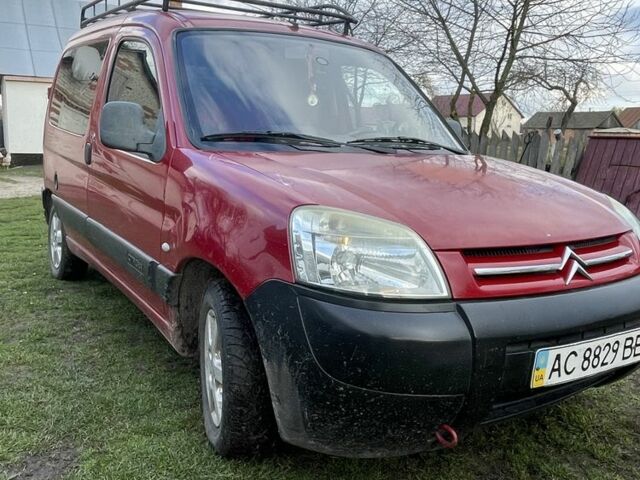 Червоний Сітроен Берлінго, об'ємом двигуна 1.9 л та пробігом 330 тис. км за 3650 $, фото 1 на Automoto.ua