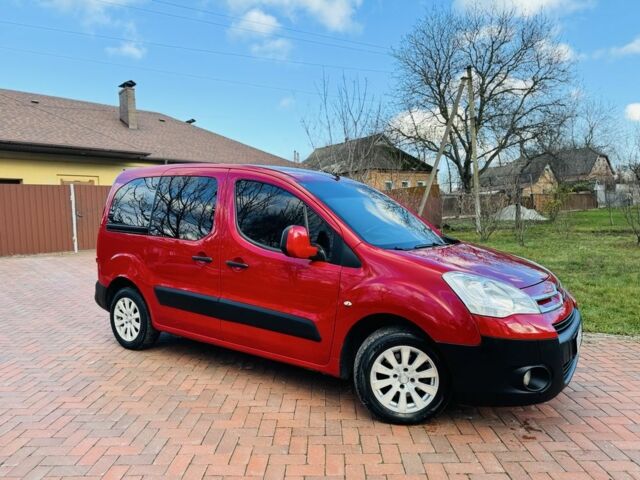 Красный Ситроен Берлинго, объемом двигателя 1.6 л и пробегом 87 тыс. км за 8300 $, фото 5 на Automoto.ua