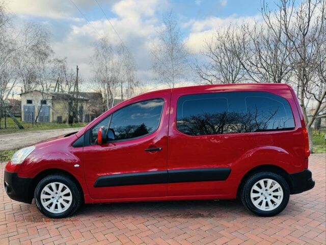 Красный Ситроен Берлинго, объемом двигателя 1.6 л и пробегом 87 тыс. км за 8300 $, фото 2 на Automoto.ua