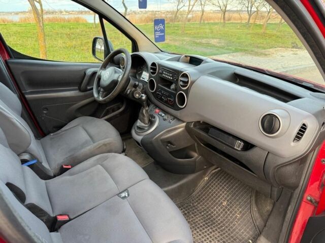 Червоний Сітроен Берлінго, об'ємом двигуна 1.6 л та пробігом 190 тис. км за 3200 $, фото 11 на Automoto.ua