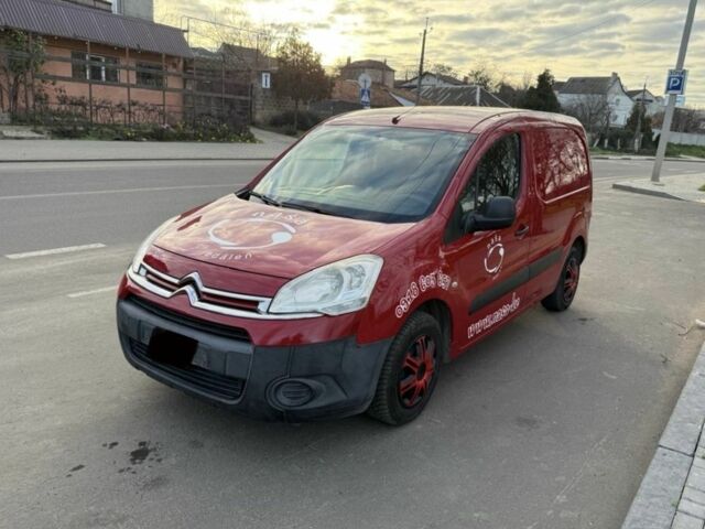 Червоний Сітроен Берлінго, об'ємом двигуна 1.6 л та пробігом 190 тис. км за 3200 $, фото 2 на Automoto.ua