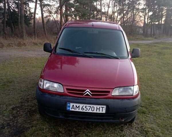 Ситроен Берлинго 2000 в Житомире на Automoto.ua Красный Ситроен Берлинго, объемом двигателя 1.36 л и пробегом 700 тыс. км за 2100 $, фото 1 на Automoto.ua