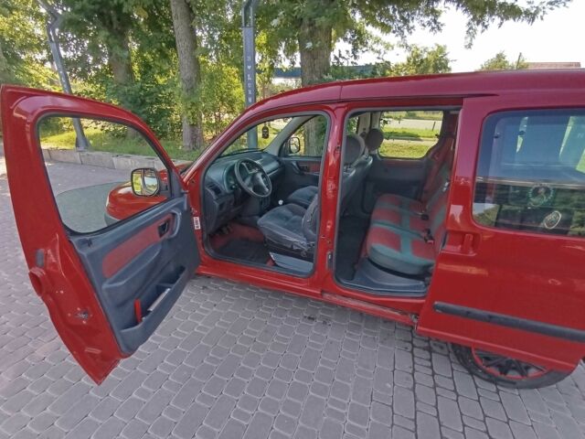 Красный Ситроен Берлинго, объемом двигателя 2 л и пробегом 248 тыс. км за 3100 $, фото 7 на Automoto.ua