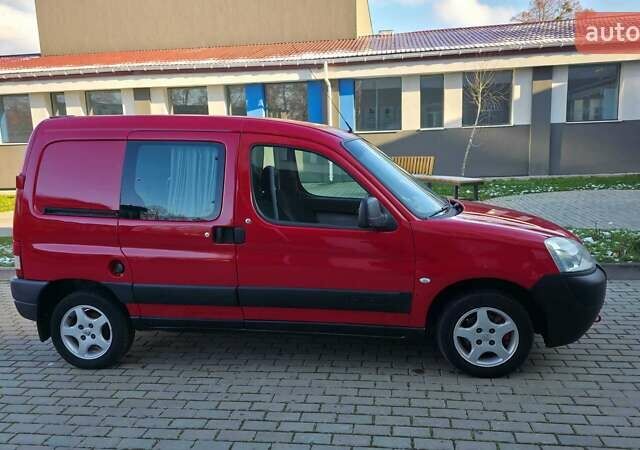 Красный Ситроен Берлинго, объемом двигателя 1.9 л и пробегом 300 тыс. км за 3550 $, фото 13 на Automoto.ua