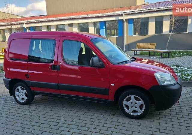 Красный Ситроен Берлинго, объемом двигателя 1.9 л и пробегом 300 тыс. км за 3550 $, фото 12 на Automoto.ua