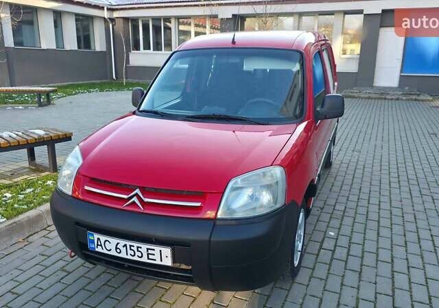 Красный Ситроен Берлинго, объемом двигателя 1.9 л и пробегом 300 тыс. км за 3550 $, фото 32 на Automoto.ua