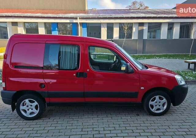 Красный Ситроен Берлинго, объемом двигателя 1.9 л и пробегом 300 тыс. км за 3550 $, фото 14 на Automoto.ua
