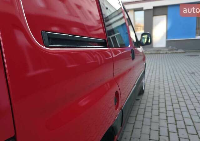 Красный Ситроен Берлинго, объемом двигателя 1.9 л и пробегом 300 тыс. км за 3550 $, фото 20 на Automoto.ua