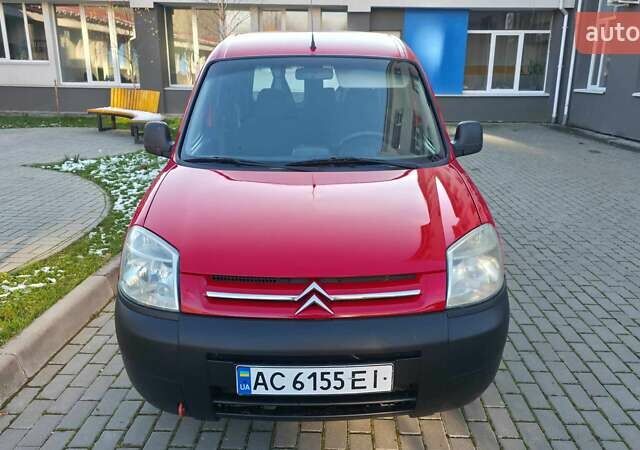 Красный Ситроен Берлинго, объемом двигателя 1.9 л и пробегом 300 тыс. км за 3550 $, фото 31 на Automoto.ua
