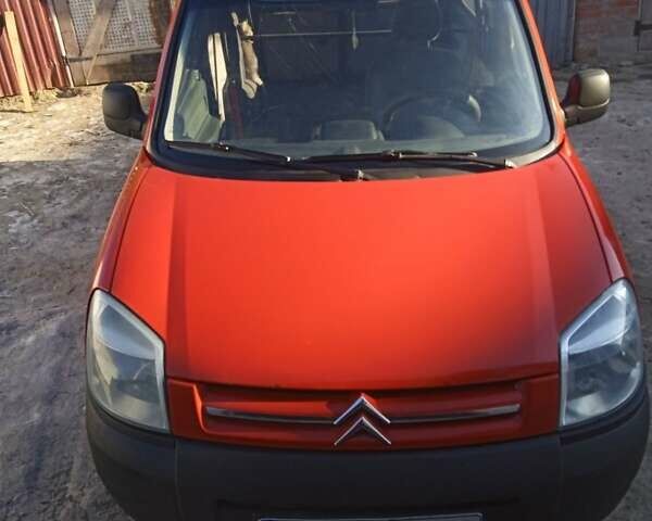 Червоний Сітроен Берлінго, об'ємом двигуна 1.91 л та пробігом 330 тис. км за 3200 $, фото 1 на Automoto.ua