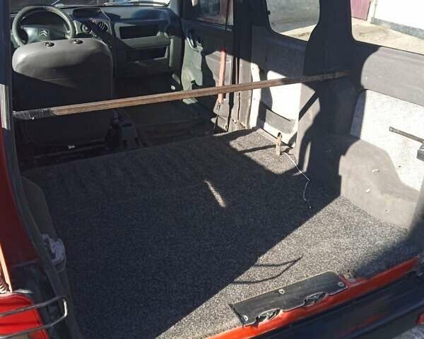 Червоний Сітроен Берлінго, об'ємом двигуна 1.91 л та пробігом 330 тис. км за 3200 $, фото 6 на Automoto.ua