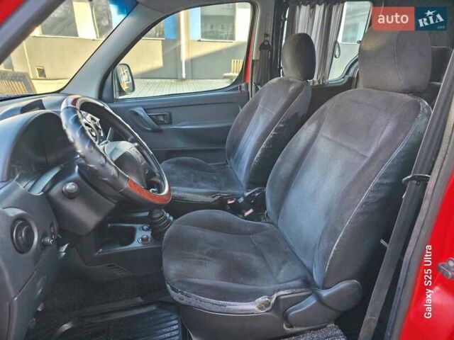 Красный Ситроен Берлинго, объемом двигателя 1.9 л и пробегом 300 тыс. км за 3550 $, фото 29 на Automoto.ua