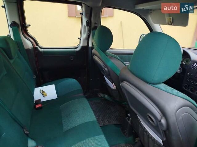 Красный Ситроен Берлинго, объемом двигателя 1.6 л и пробегом 290 тыс. км за 3500 $, фото 9 на Automoto.ua