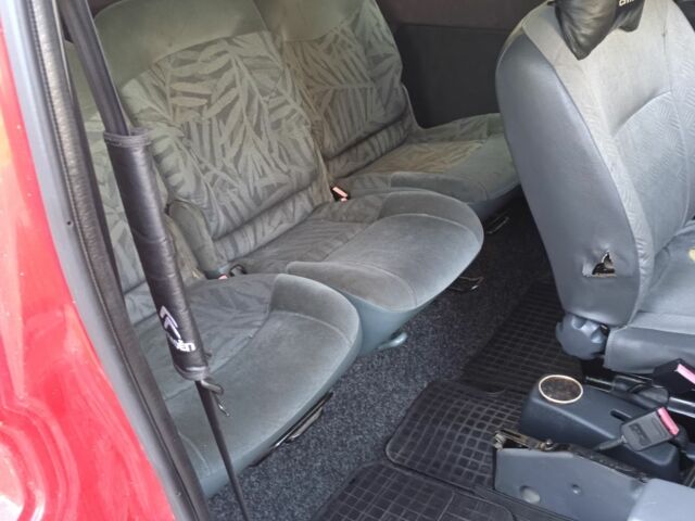 Красный Ситроен Берлинго, объемом двигателя 2 л и пробегом 330 тыс. км за 4000 $, фото 6 на Automoto.ua