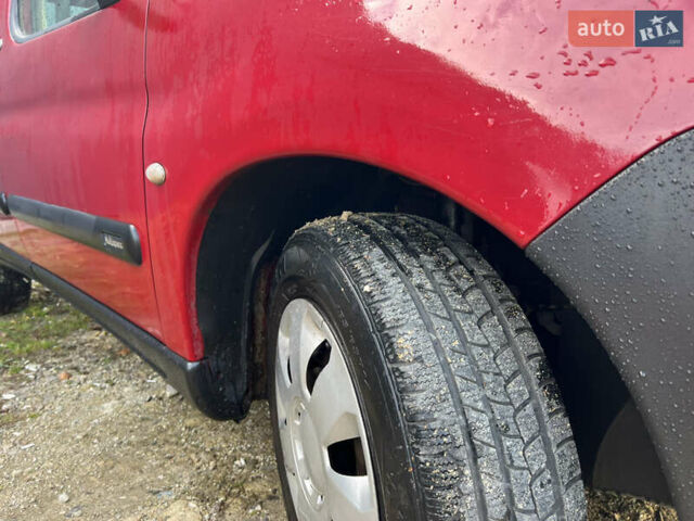Червоний Сітроен Берлінго, об'ємом двигуна 1.87 л та пробігом 360 тис. км за 2999 $, фото 4 на Automoto.ua