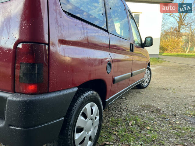 Червоний Сітроен Берлінго, об'ємом двигуна 1.87 л та пробігом 360 тис. км за 2999 $, фото 6 на Automoto.ua
