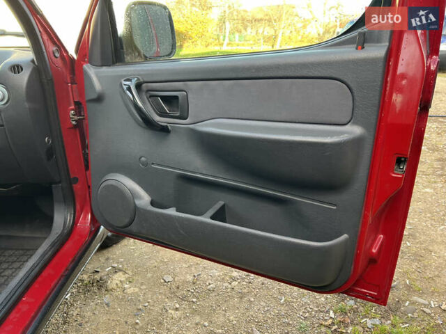 Червоний Сітроен Берлінго, об'ємом двигуна 1.87 л та пробігом 360 тис. км за 2999 $, фото 17 на Automoto.ua