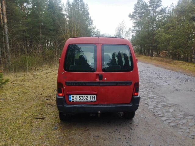 Красный Ситроен Берлинго, объемом двигателя 1.9 л и пробегом 500 тыс. км за 1600 $, фото 6 на Automoto.ua