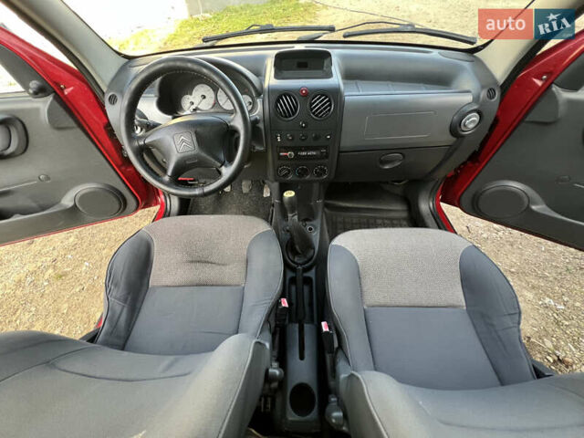 Червоний Сітроен Берлінго, об'ємом двигуна 1.87 л та пробігом 360 тис. км за 2999 $, фото 12 на Automoto.ua