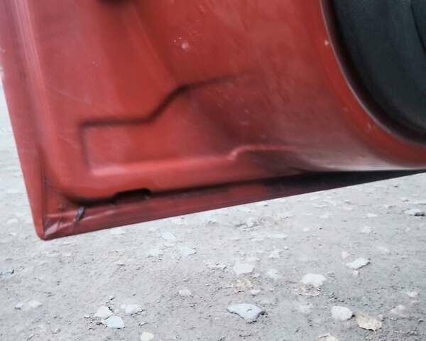 Красный Ситроен Берлинго, объемом двигателя 1.4 л и пробегом 202 тыс. км за 2500 $, фото 4 на Automoto.ua