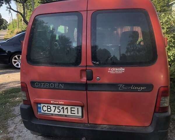 Красный Ситроен Берлинго, объемом двигателя 1.6 л и пробегом 310 тыс. км за 3500 $, фото 1 на Automoto.ua