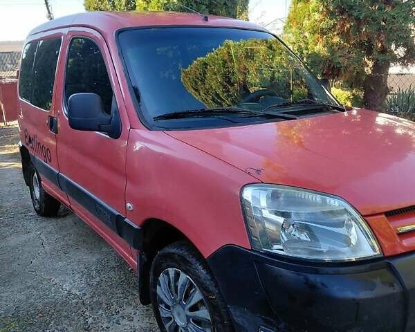 Красный Ситроен Берлинго, объемом двигателя 1.56 л и пробегом 300 тыс. км за 3800 $, фото 20 на Automoto.ua