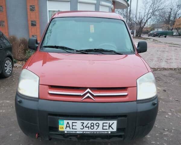 Красный Ситроен Берлинго, объемом двигателя 1.4 л и пробегом 202 тыс. км за 2500 $, фото 9 на Automoto.ua