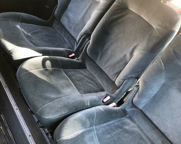 Красный Ситроен Берлинго, объемом двигателя 1.6 л и пробегом 310 тыс. км за 3500 $, фото 3 на Automoto.ua