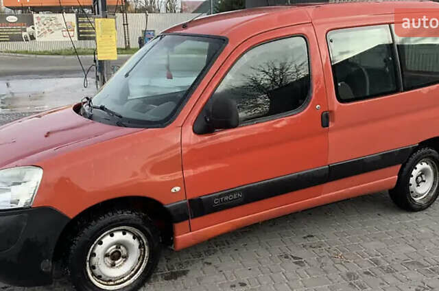 Ситроен Берлинго 2006 в Тернополе на Automoto.ua Красный Ситроен Берлинго, объемом двигателя 1.56 л и пробегом 220 тыс. км за 3300 $, фото 2 на Automoto.ua
