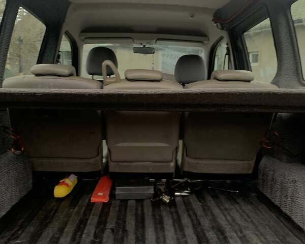 Красный Ситроен Берлинго, объемом двигателя 1.9 л и пробегом 135 тыс. км за 4700 $, фото 8 на Automoto.ua