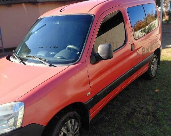 Красный Ситроен Берлинго, объемом двигателя 1.56 л и пробегом 300 тыс. км за 3800 $, фото 17 на Automoto.ua