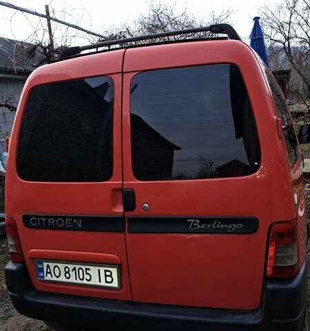 Красный Ситроен Берлинго, объемом двигателя 1.6 л и пробегом 300 тыс. км за 3300 $, фото 3 на Automoto.ua