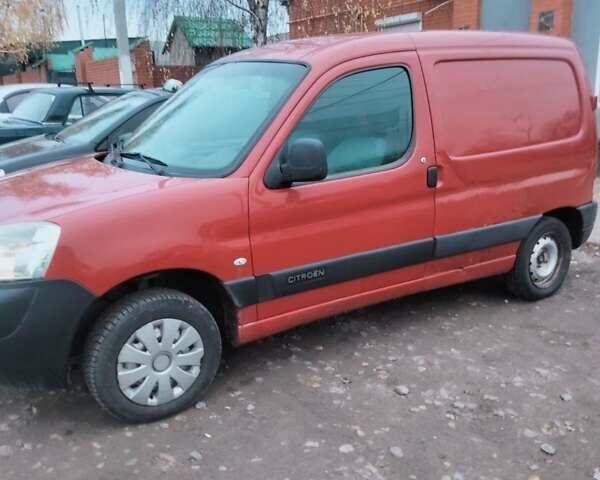 Красный Ситроен Берлинго, объемом двигателя 1.4 л и пробегом 202 тыс. км за 2500 $, фото 3 на Automoto.ua