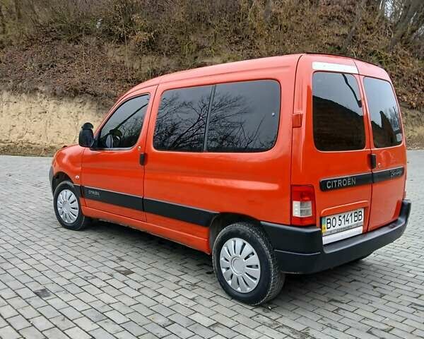 Красный Ситроен Берлинго, объемом двигателя 1.6 л и пробегом 220 тыс. км за 3450 $, фото 9 на Automoto.ua