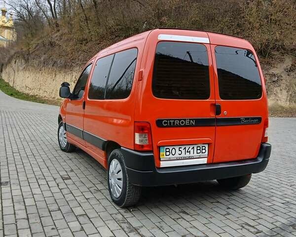 Красный Ситроен Берлинго, объемом двигателя 1.6 л и пробегом 220 тыс. км за 3450 $, фото 5 на Automoto.ua