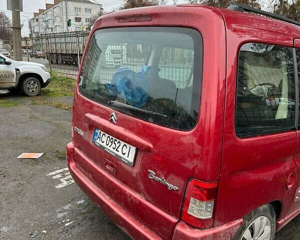 Красный Ситроен Берлинго, объемом двигателя 1.56 л и пробегом 250 тыс. км за 1200 $, фото 1 на Automoto.ua