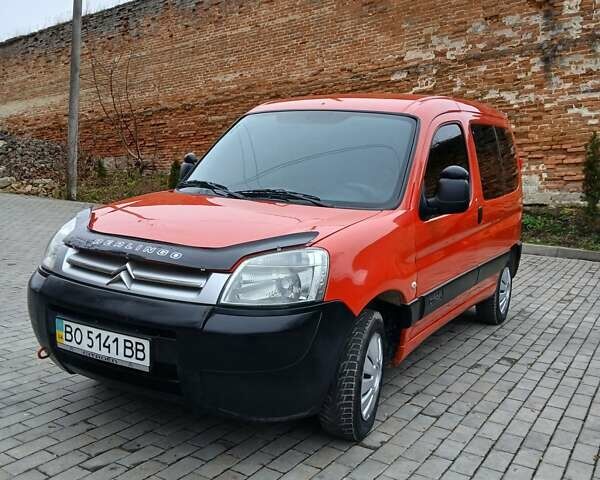 Красный Ситроен Берлинго, объемом двигателя 1.6 л и пробегом 220 тыс. км за 3450 $, фото 3 на Automoto.ua