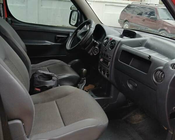 Красный Ситроен Берлинго, объемом двигателя 1.6 л и пробегом 220 тыс. км за 3450 $, фото 10 на Automoto.ua