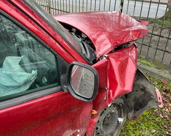 Красный Ситроен Берлинго, объемом двигателя 1.56 л и пробегом 250 тыс. км за 1200 $, фото 5 на Automoto.ua