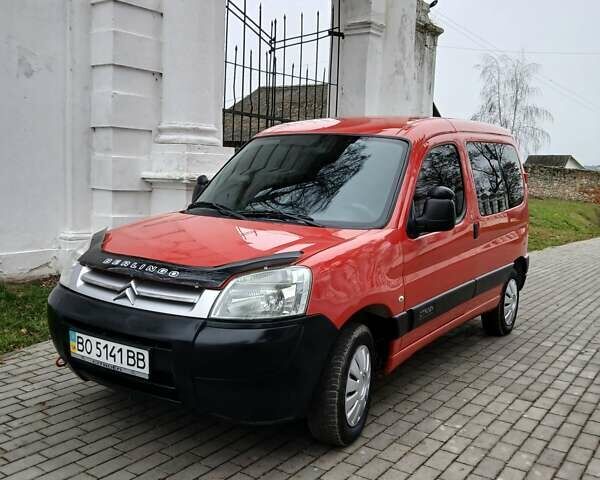 Красный Ситроен Берлинго, объемом двигателя 1.6 л и пробегом 220 тыс. км за 3450 $, фото 14 на Automoto.ua